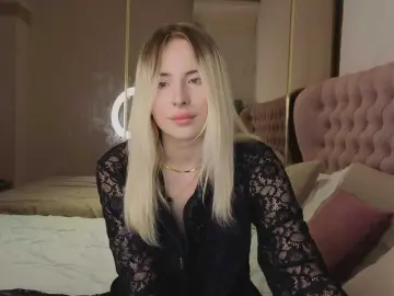Bongacams Sex Cam of Bella-crazyy