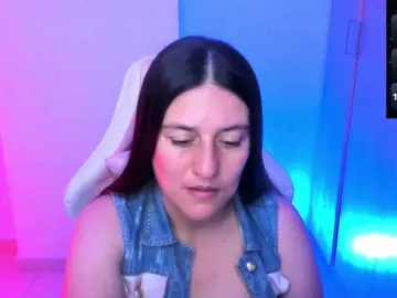 Bongacams Live Sex Cam of Saskyaajohnson