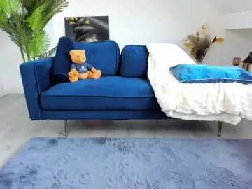 IssaBelle18