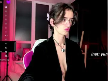 Bongacams Watch Live Sex Cams of SweetieTati
