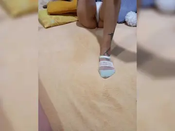 Bongacams Free Porn Cam of Cottoncandy1-1
