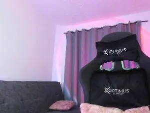 Cam4 Live Sex of TheMagicFoxxx