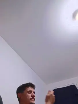 Cam4 Watch Live Sex Cams of Levi_Henrique