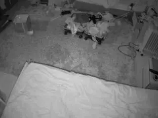 voyeurcam-julmodels-whitebed-5