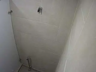 Camsoda Private Sex Chat of voyeurcam-jb-shower-1