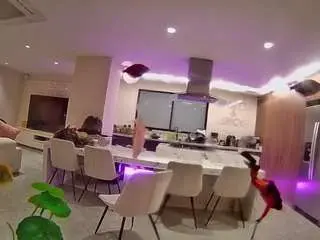 voyeurcam-casa-salsa-fishtank