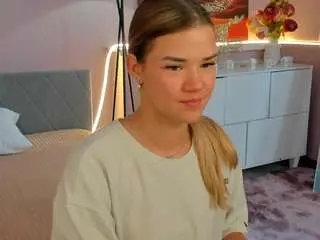 Camsoda Best Webcam of aura-powers