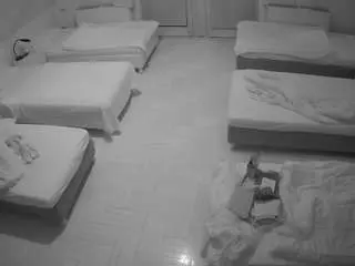 voyeurcam-julmodels-bed-6