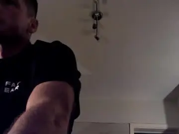 mr_th0m