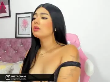 Chaturbate Adult Video Chat of ashliekitty_011