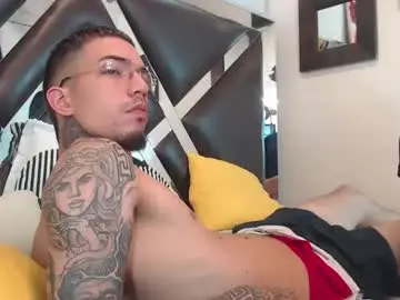Chaturbate Live Sex Cam of samantha_jhon