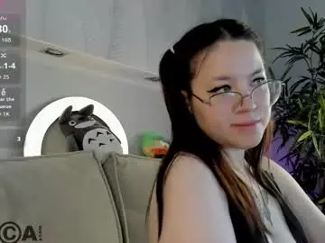 Chaturbate Adult Webcams of kira_be11