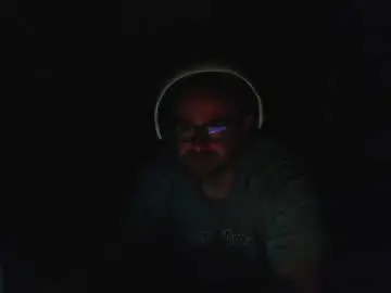 Chaturbate Nude Webcam of ravingr3d3