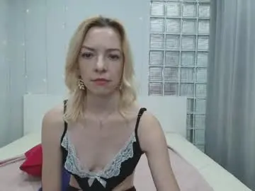 Chaturbate Adult Video Chat of brightly_heizer
