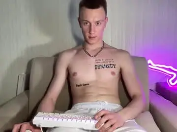 travis_gracile