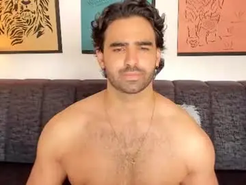 Chaturbate Best live sex cam show of bradleymartin7