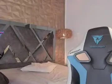 kiara_velvet__