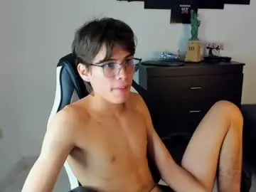 Chaturbate Live Sex of ryan_bronw