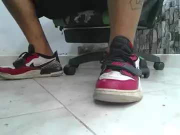 srfindomfeet_