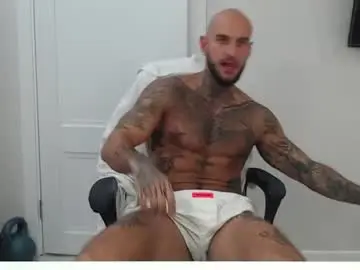 Chaturbate Adult Video Chat of maxi_foxxx