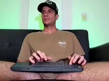 derek_stud_