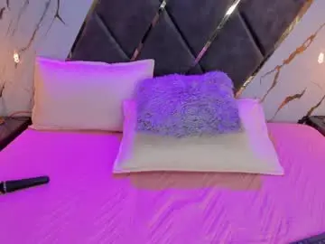 Chaturbate Free Porn Cam of sarayofficial