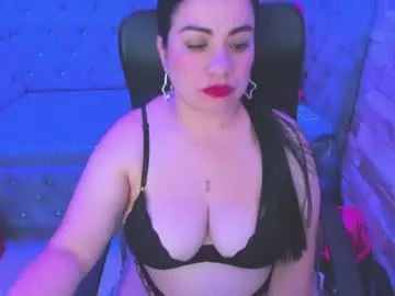 emilyy_moon_