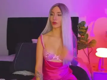 Chaturbate Live Sex Cam of naugthymila3