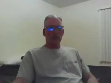 Chaturbate Live Sex Cam of mustang_daddy