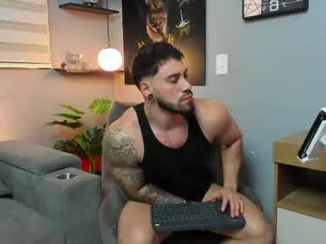 Chaturbate Sex Cam of giorgio_leone2