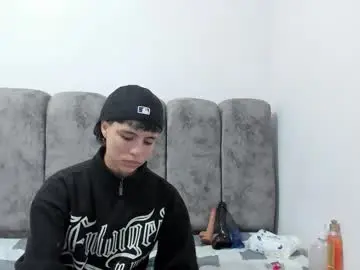 Chaturbate Live Sex Cam of bruno_cruz