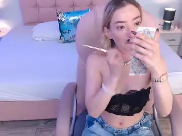 Chaturbate Sex Cam of zoee_joness