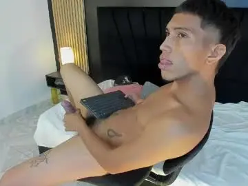 Chaturbate Watch Live Sex Cams of dilanx18