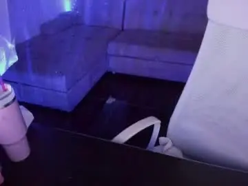 Chaturbate Best live sex cam show of milly_yako