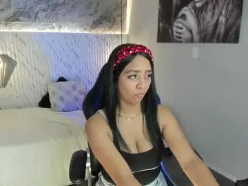 Chaturbate Adult Video Chat of esmeralda__18