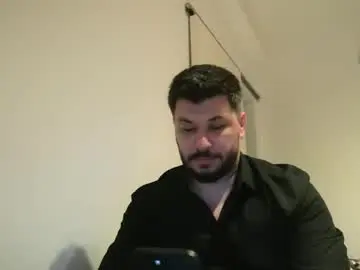 Chaturbate Live Sex Cam of chasingthevibe