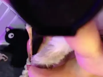 Chaturbate Live Sex Cam of analymilles