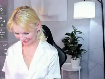 julie_lucasss