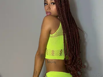 yayahilton