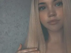 Myfreecams Nude Webcam of Ella_