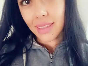 Clau_squirt34