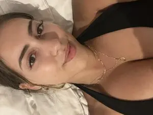 Myfreecams Sex Cam of Sieenna