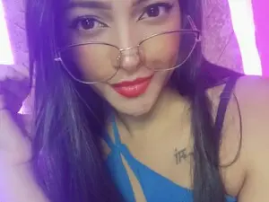 Myfreecams Live Porn of julia_07