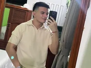 BoyHot_Mio