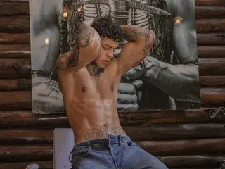 Streamate Live Porn of Aron_ford
