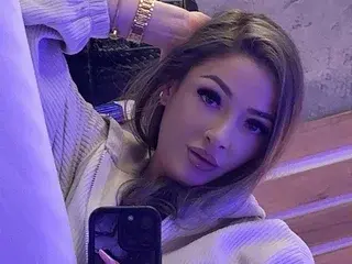 Izza_Bella