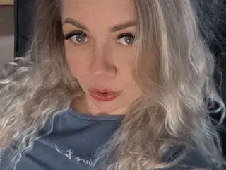 Nichole_Hill