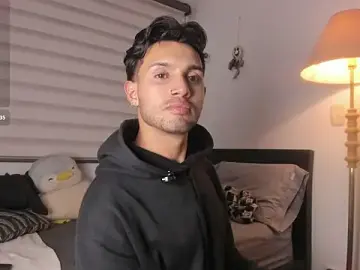 Stripchat Free Porn Cam of Leo_Carteer