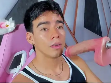 Stripchat Adult Webcam of Alejandro_karter18