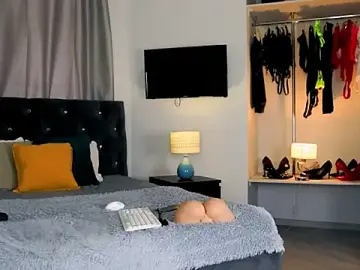 InvitingTina